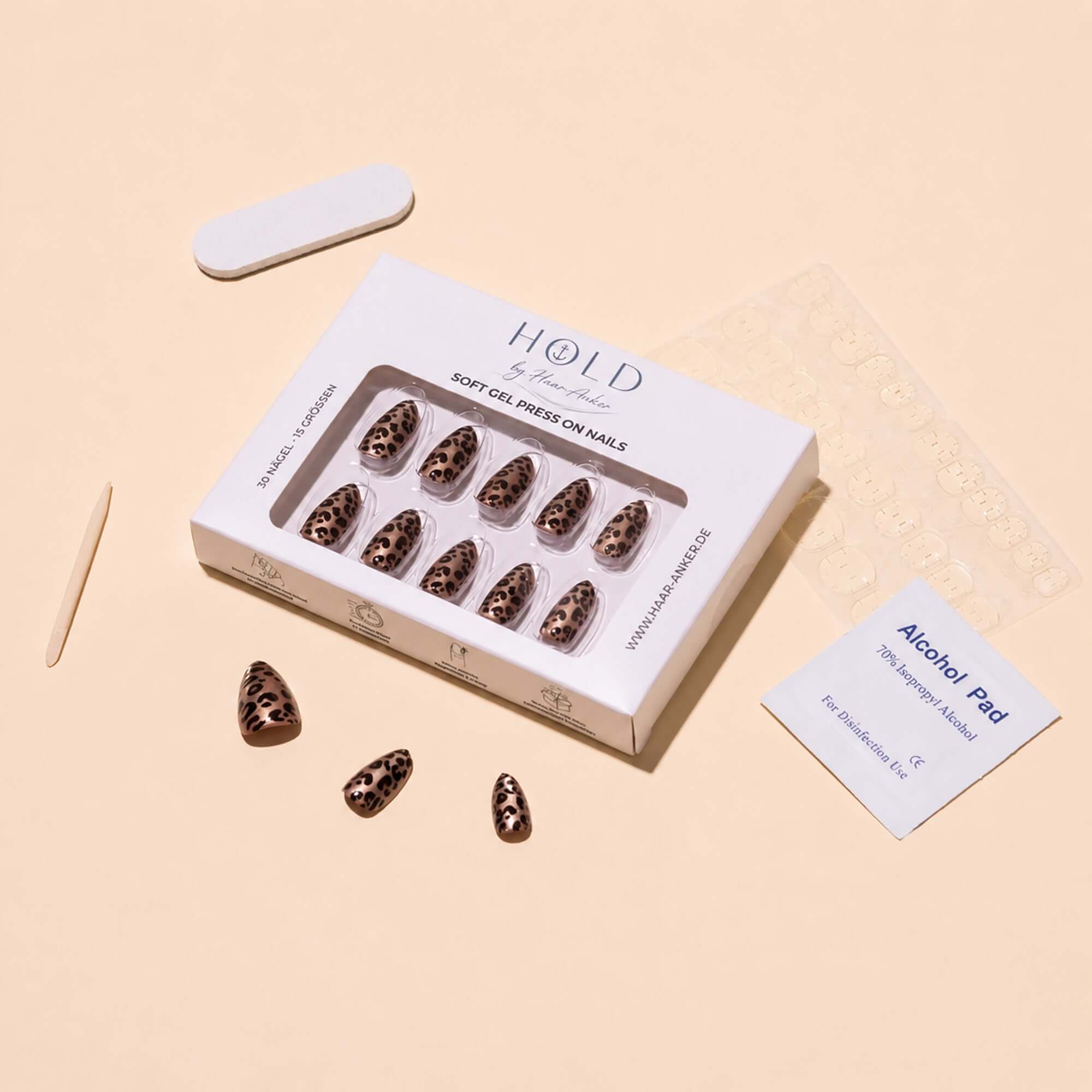 'Leo Almond' Soft Gel Press Ons | Short Almond