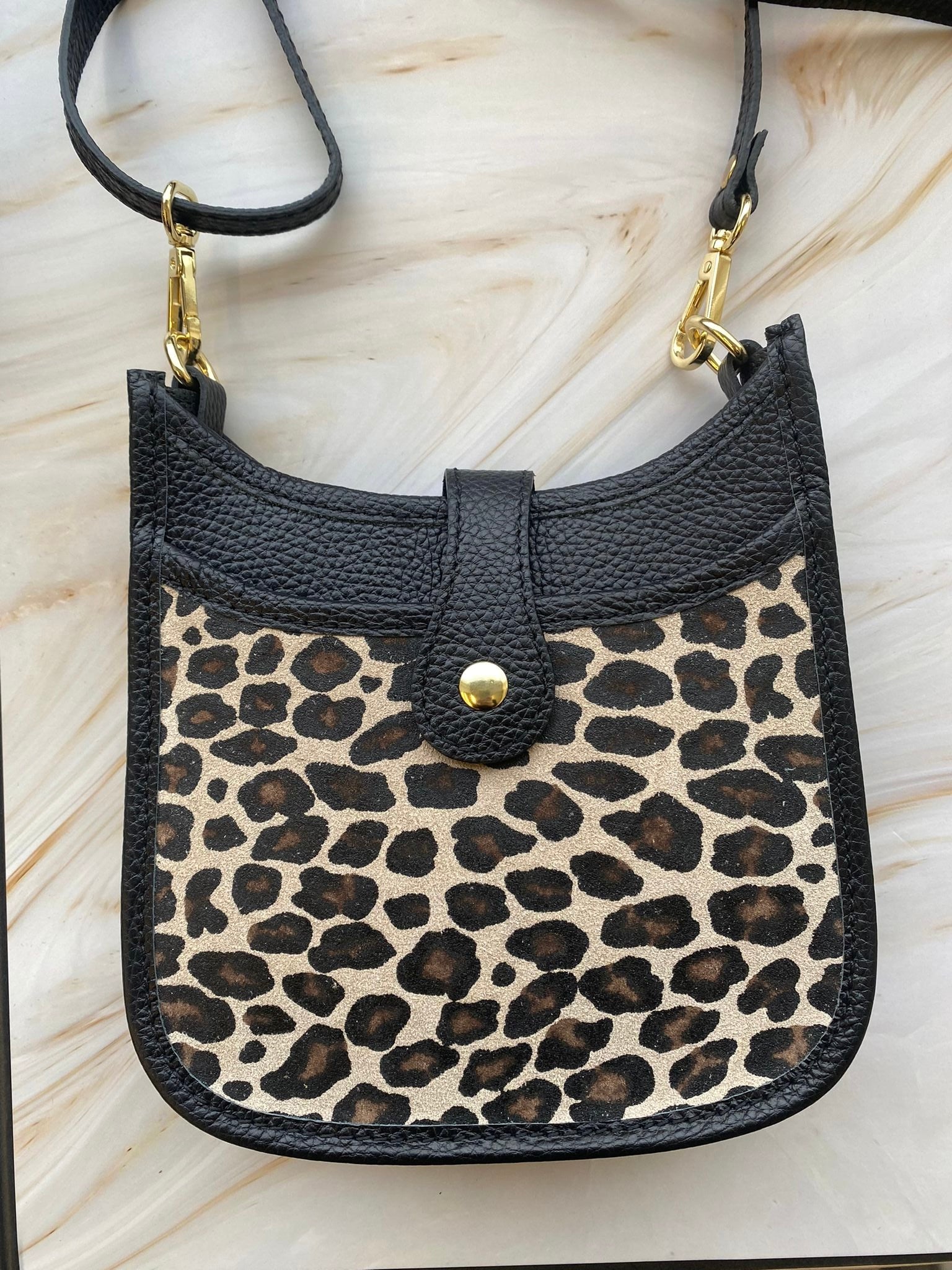 Umhängetasche Leo in versch. Farben | Tasche | HAAR-ANKER