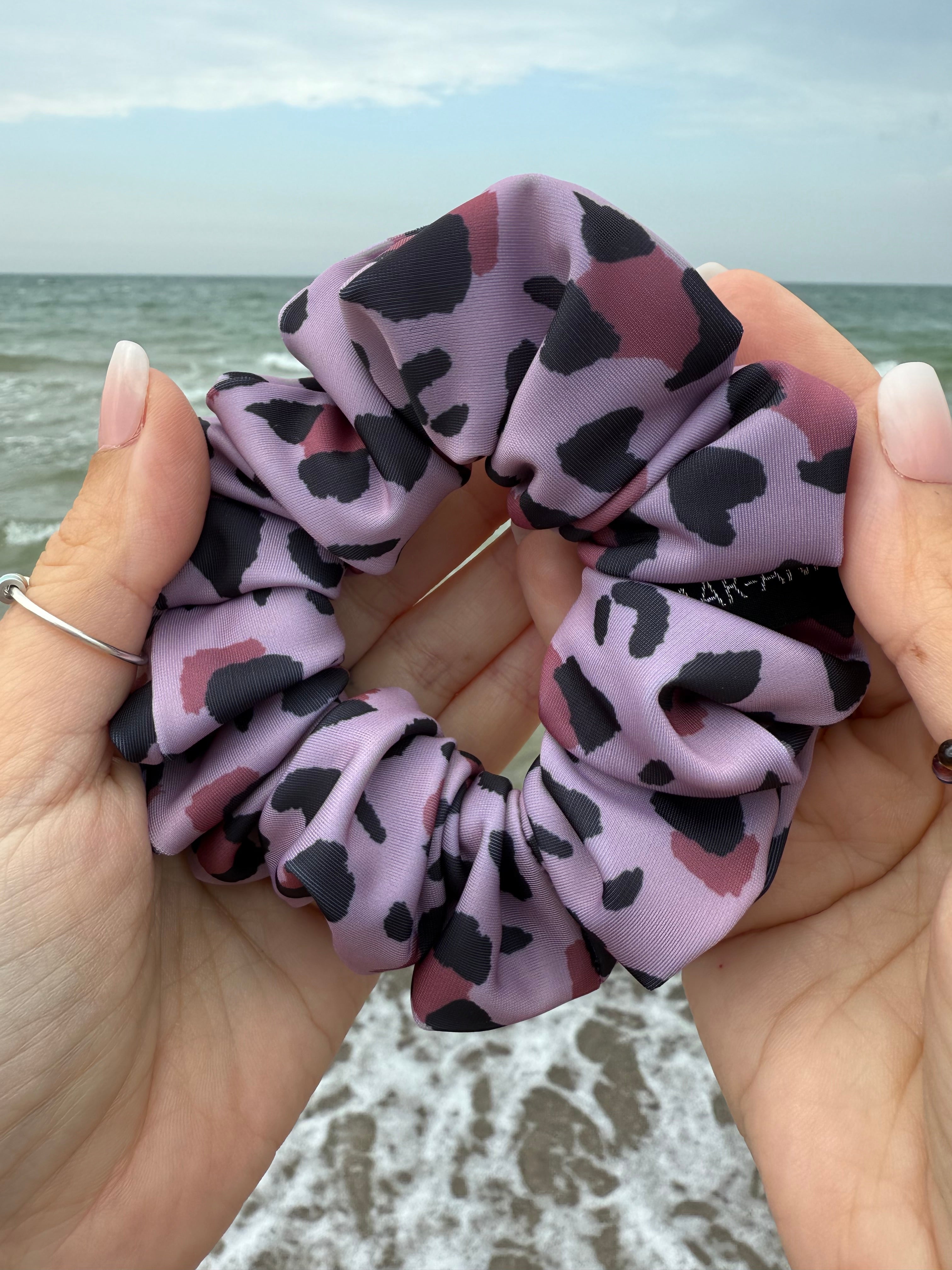 Leo Flieder – Active Kollektion | Scrunchie