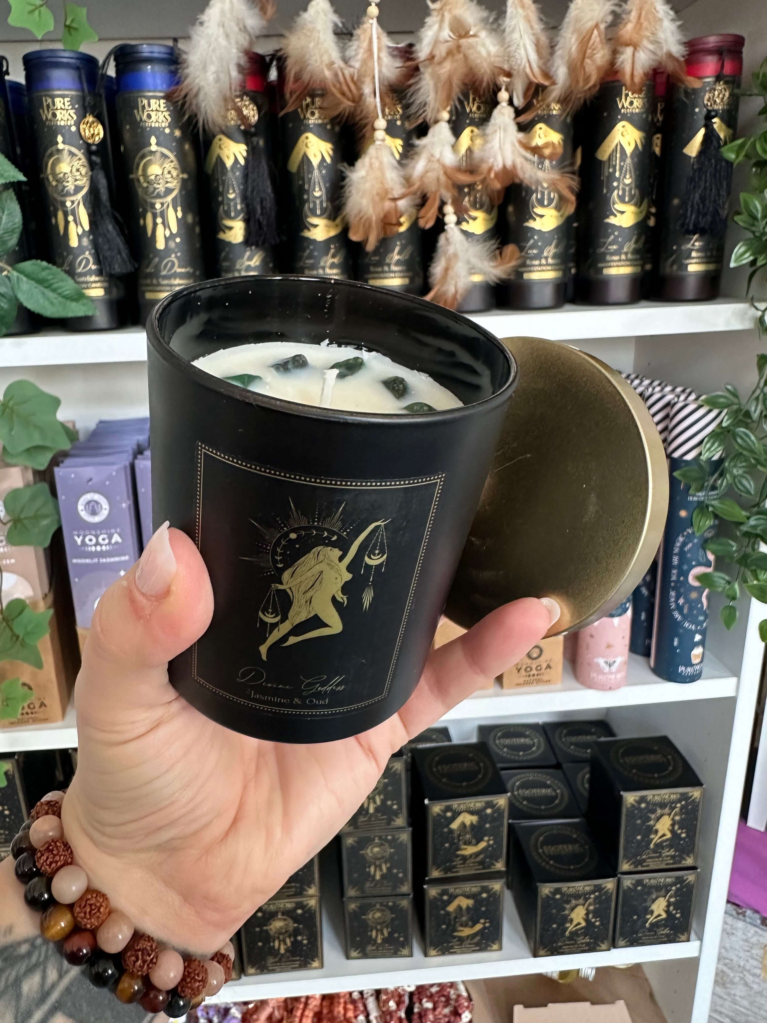 Divine Goddess Gross mit Edelsteinen | Manifestationskerze // HAAR-ANKER