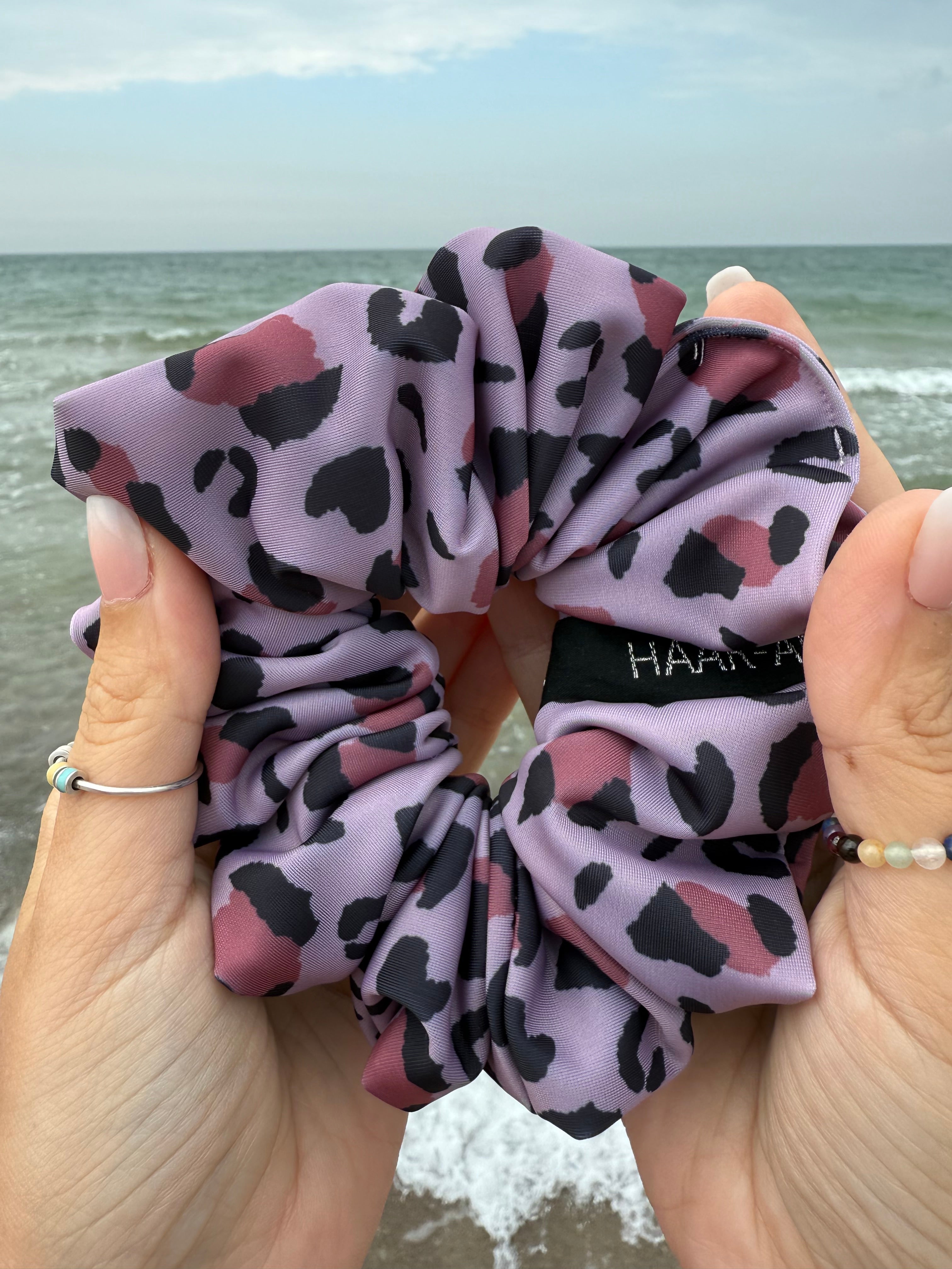 Leo Flieder – Active Kollektion | Scrunchie