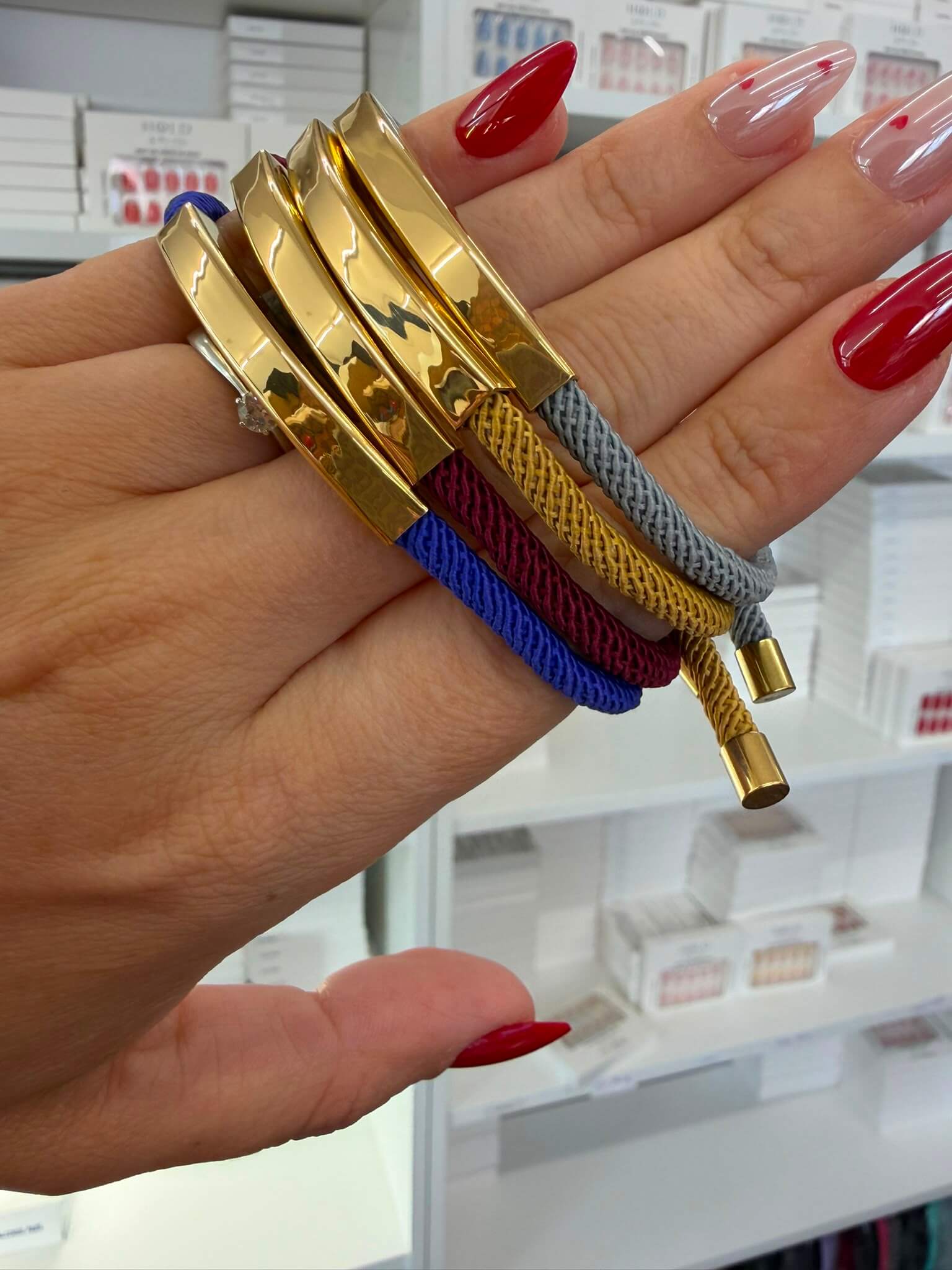 Stoffarmbänder verschied. Farben | Armband Nr. 56