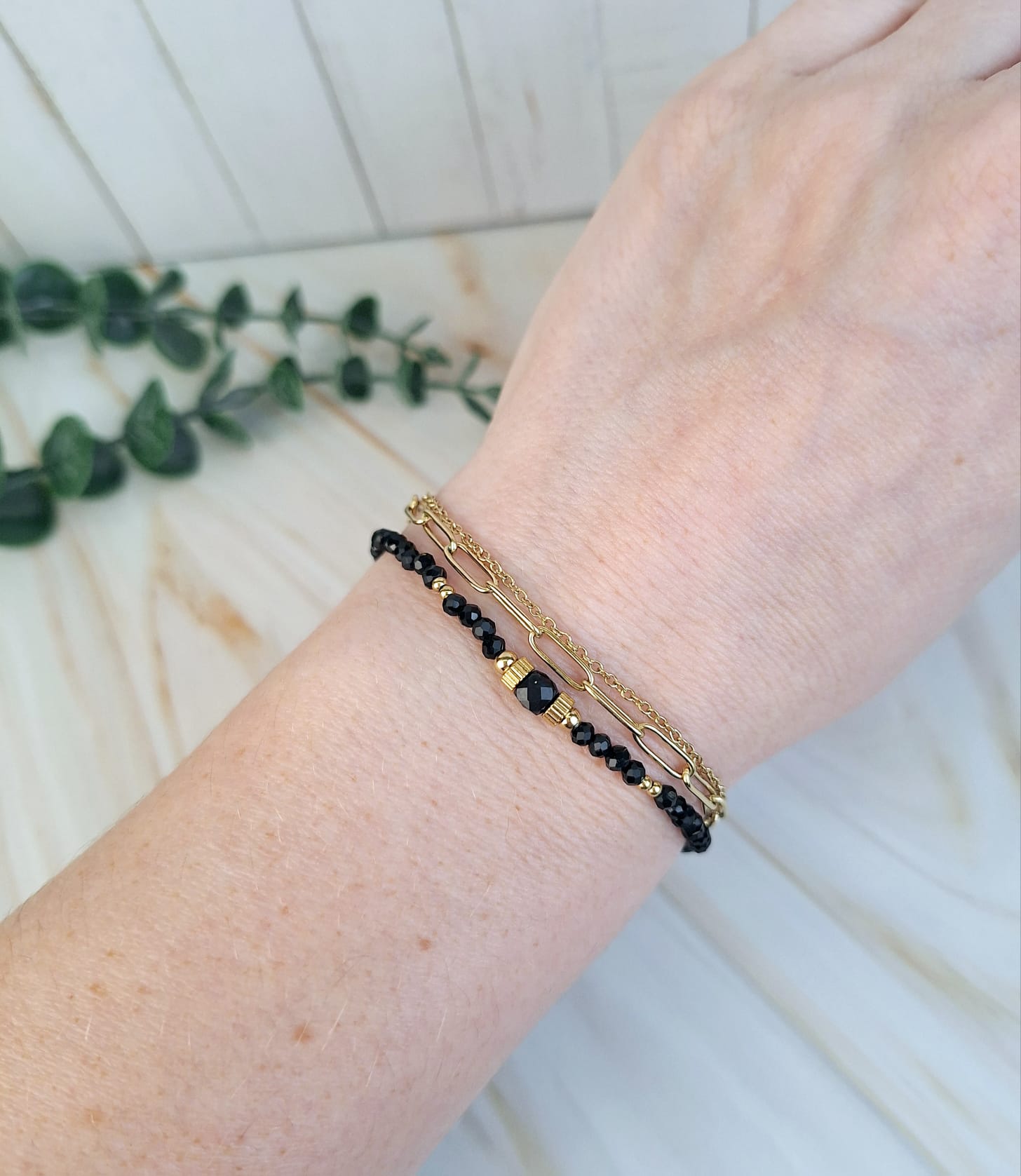 Armbänder 'Schwarz mit Steinen' verschied. Varianten | Armband / HAAR-ANKER