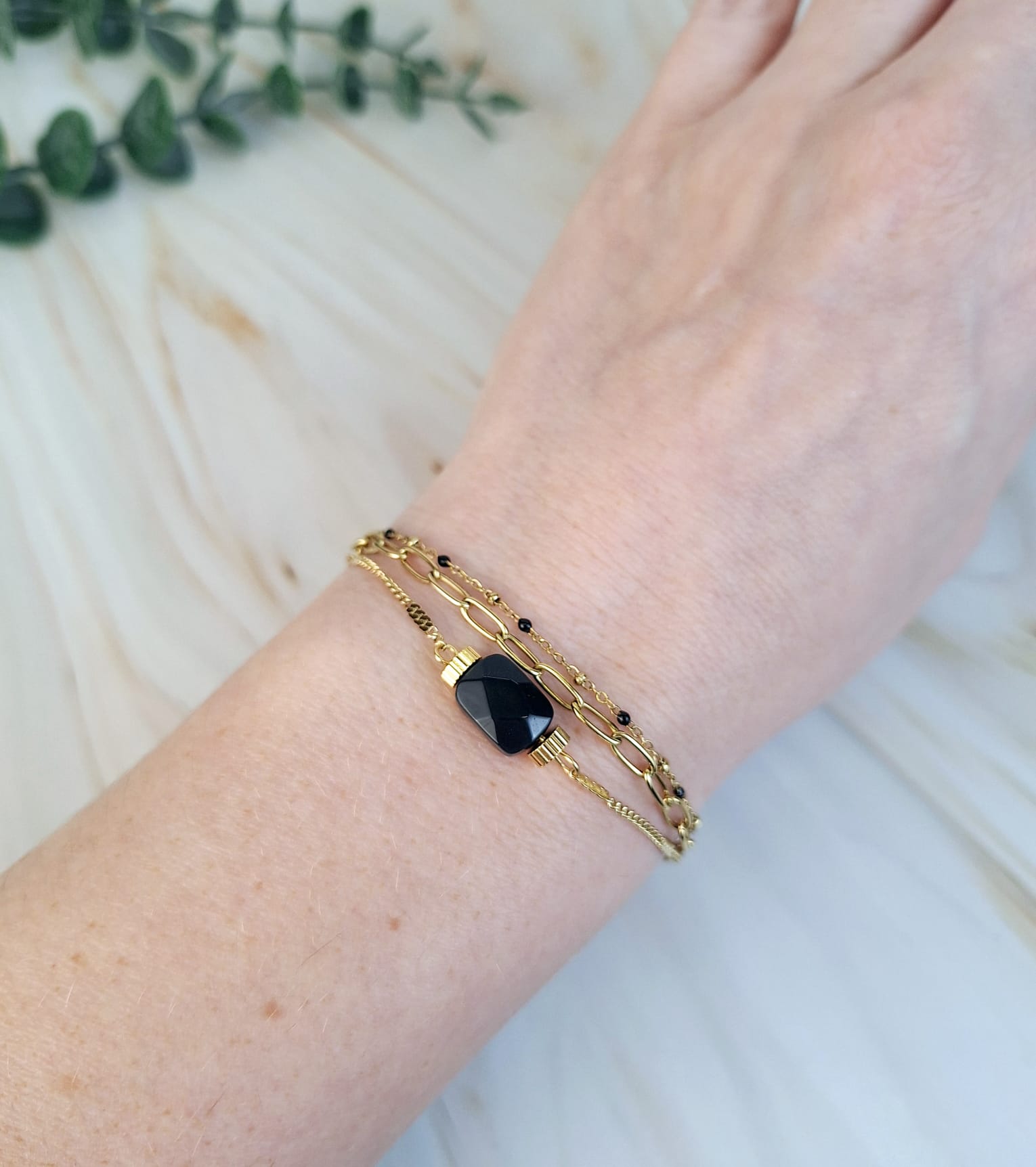 Armbänder 'Schwarz mit Steinen' verschied. Varianten | Armband / HAAR-ANKER