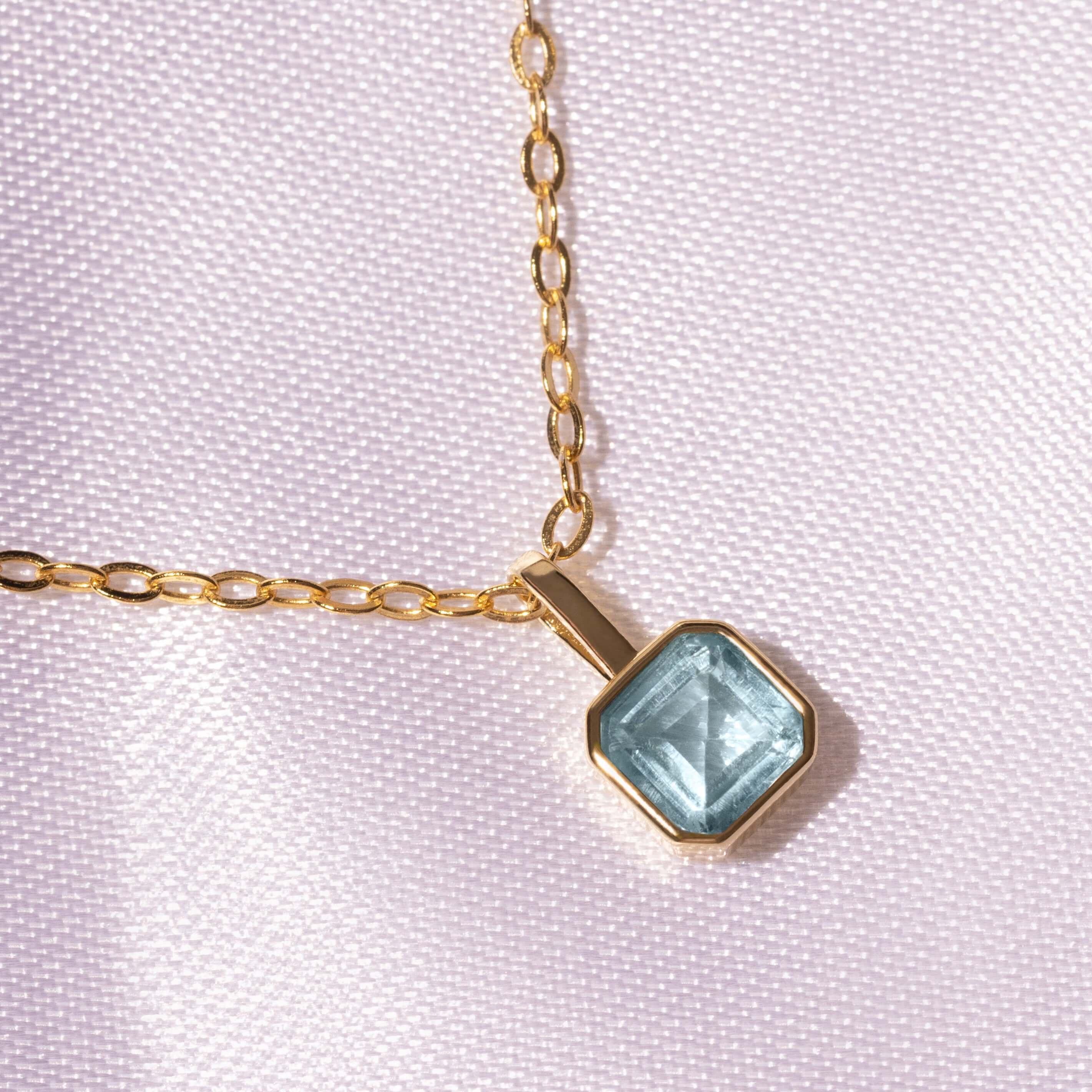 Geburtssteine Quadrat Gold | Charms / HAAR-ANKER