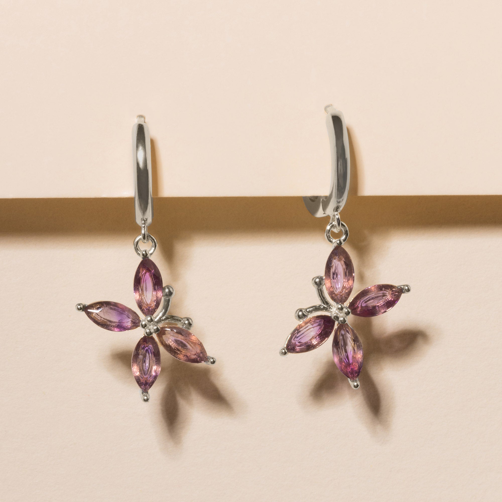 Ohrringe 'Schmetterling mit Edelstein' – Silber | Ohrring