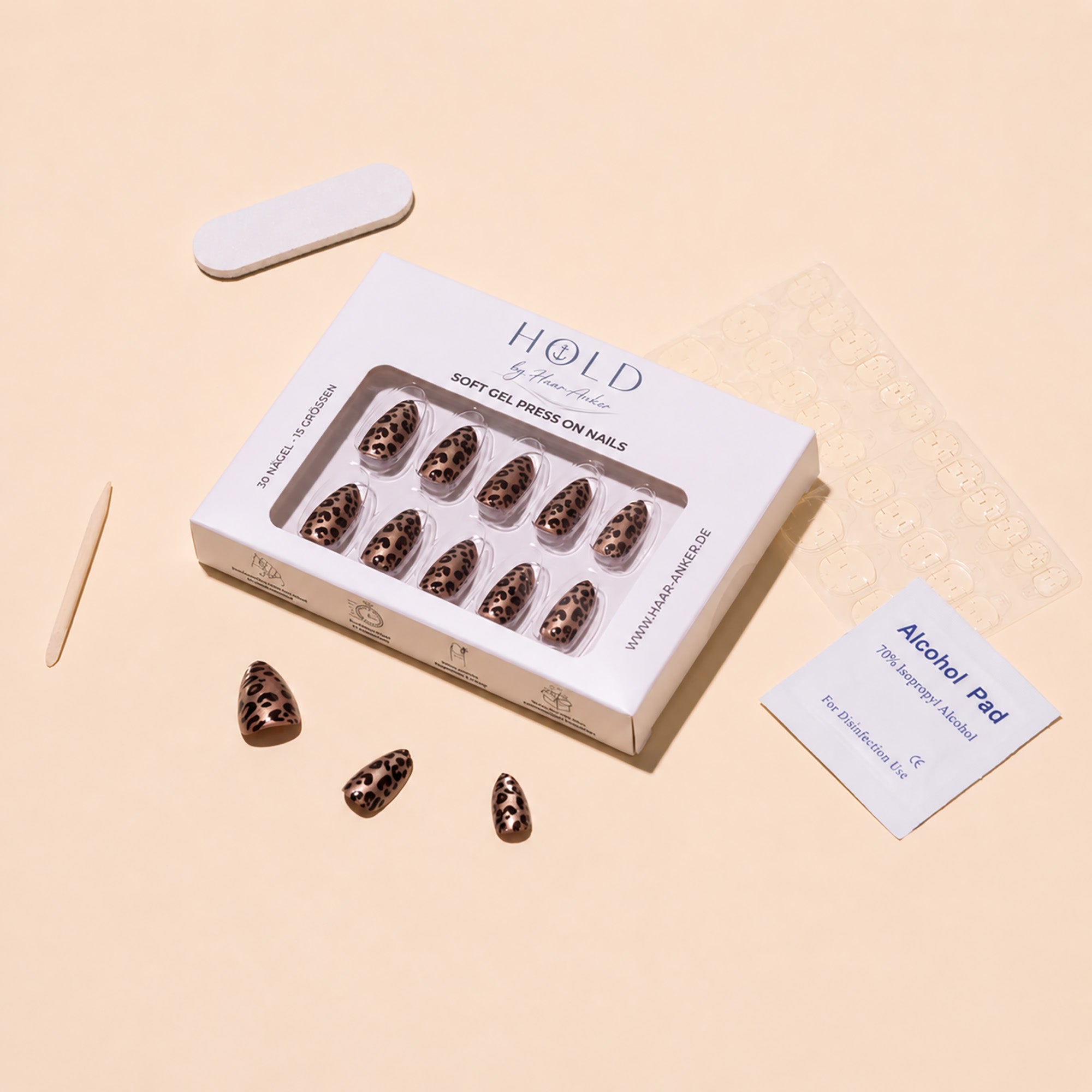 'Leo Almond' Soft Gel Press Ons | Short Almond