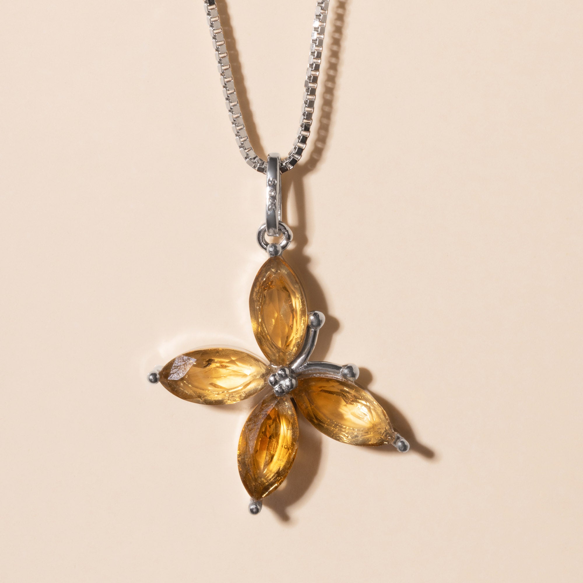 Halskette 'Schmetterling mit Edelstein' – Silber | Halskette