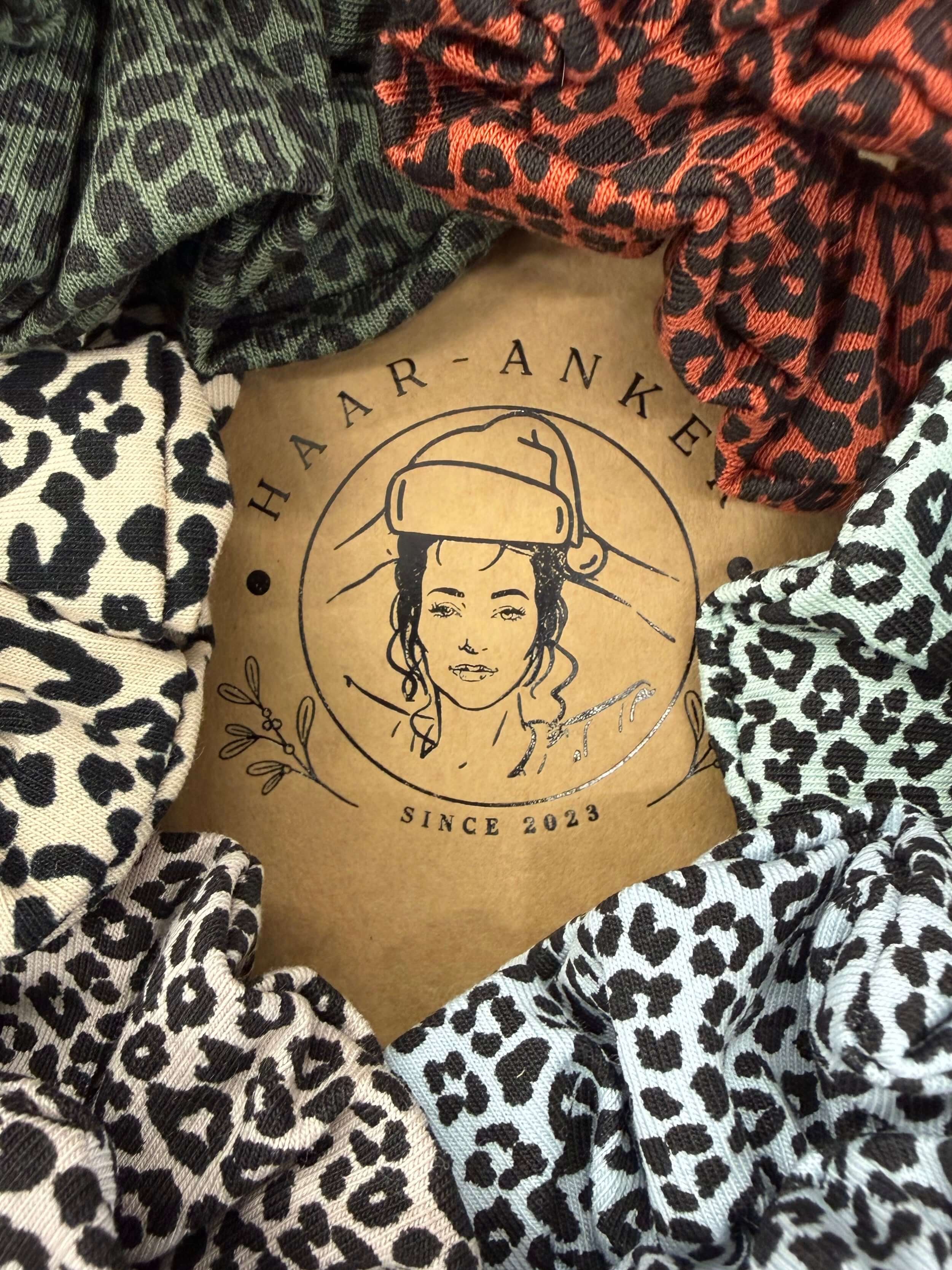 S-Scrunchie | Leo-Kollektion – HAAR-ANKER