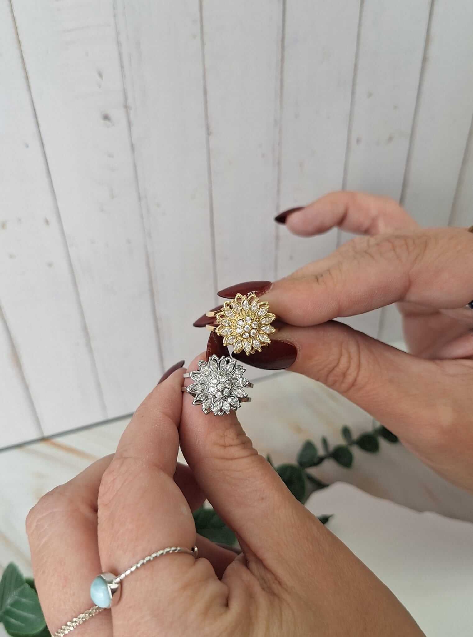 Anti-Stress-Ring mit Blume | Ring | HAAR-ANKER