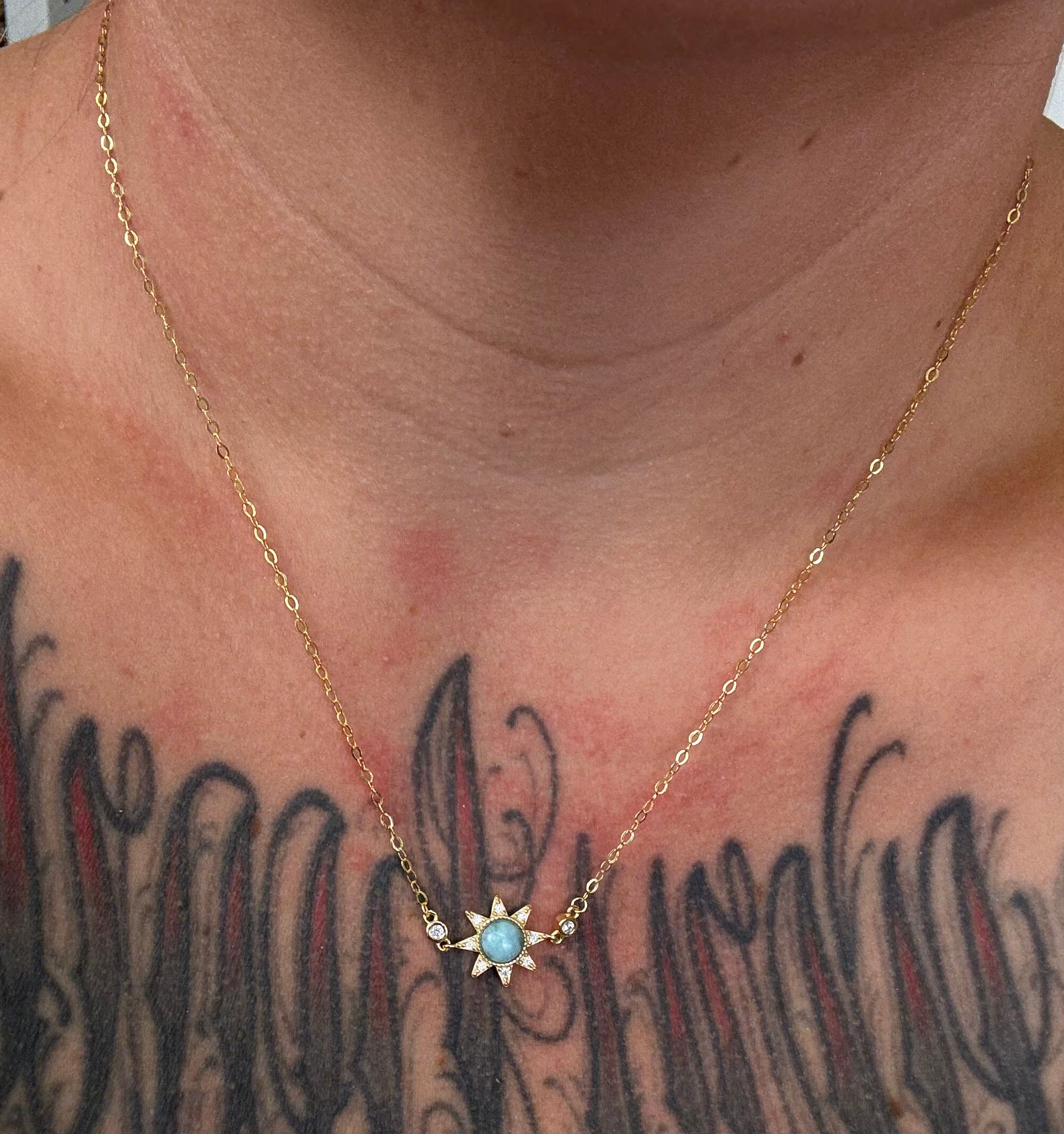 Larimar Gold | Sonnen-Halskette