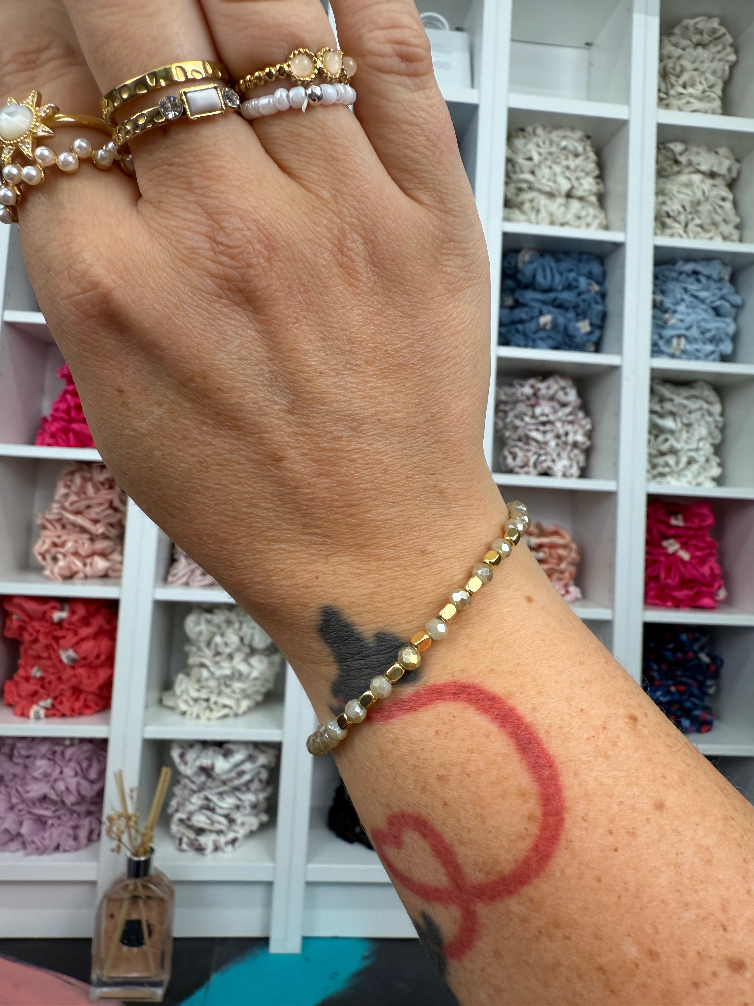 Facettierte Armbänder verschied. Farben | Armband