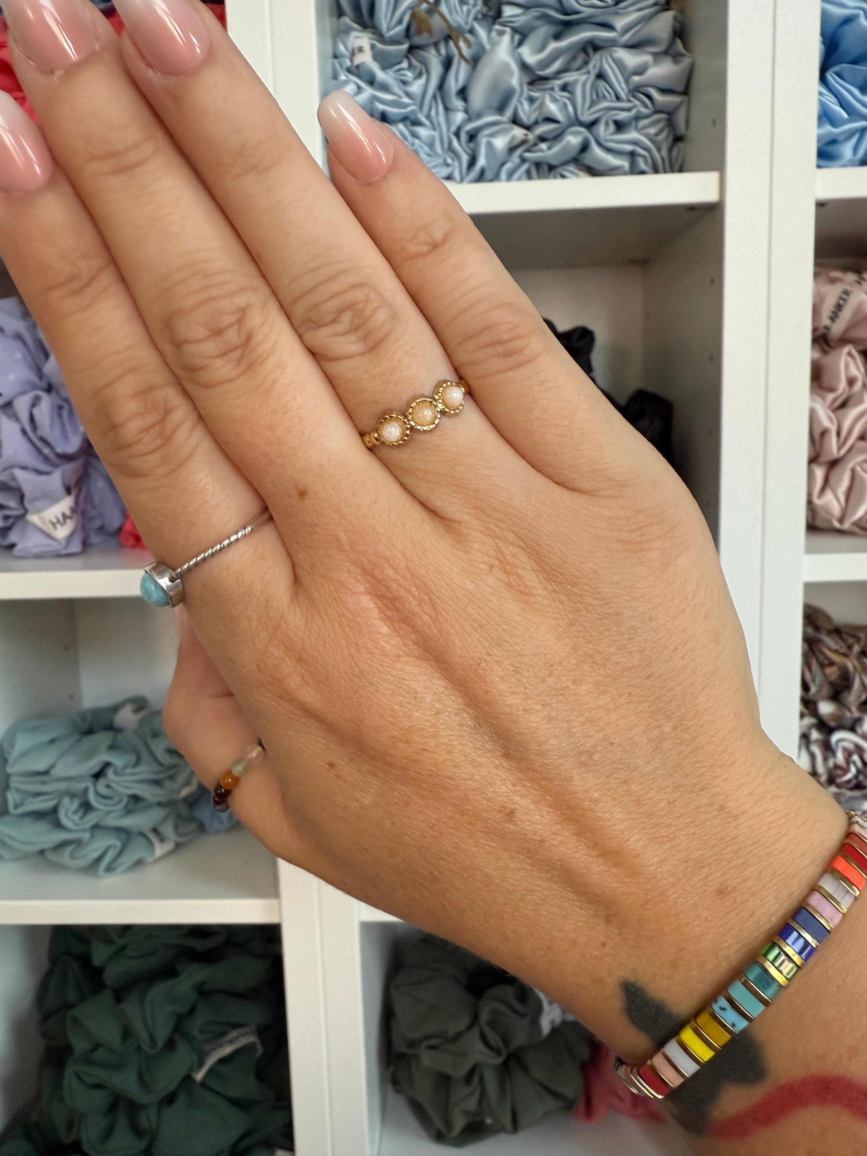 Ring 3 Perlen Weiss | Ring