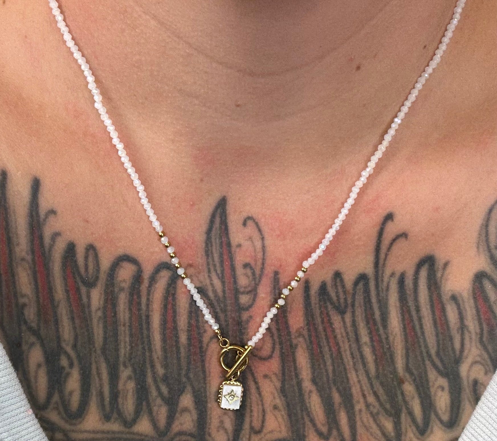 Kette mit Anhänger facettiert Weiss | Halskette