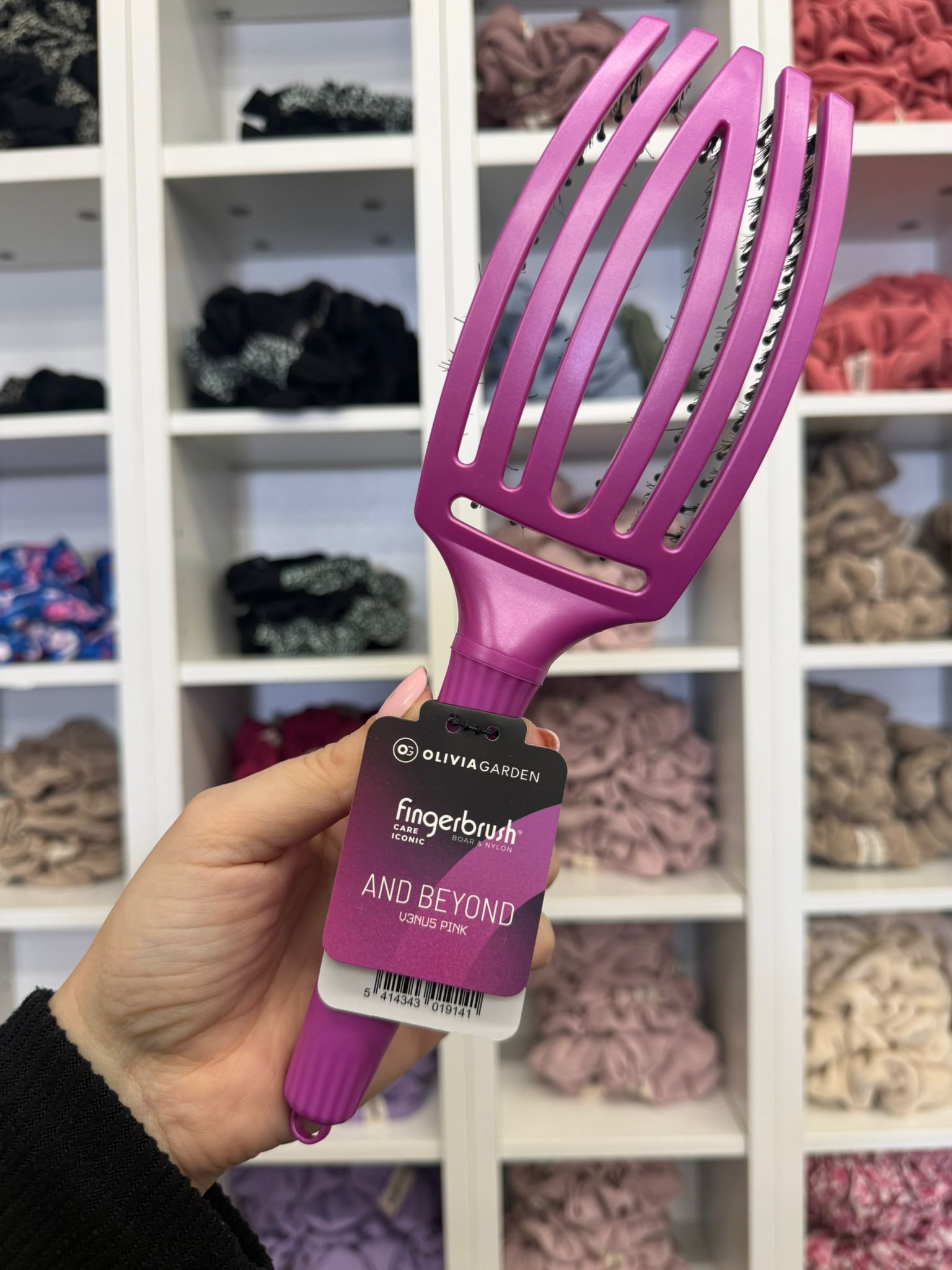 FINGERBRUSH HAIRBRUSH