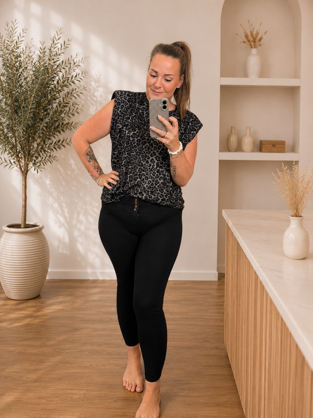 Shirt mit Schulterpolster Anthrazit | Shirt