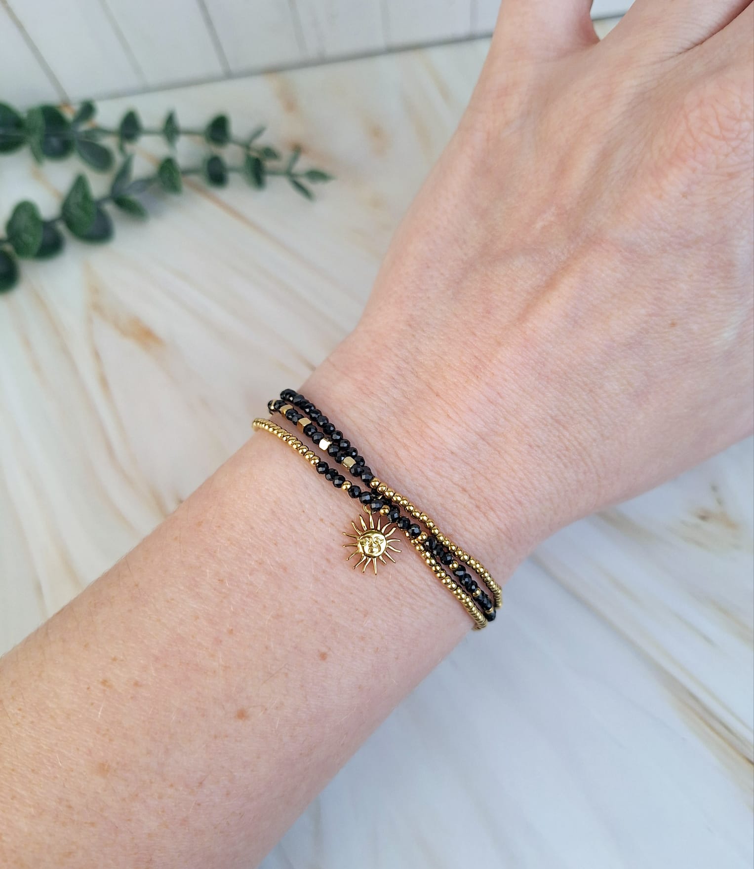 Armbänder 'Schwarz mit Steinen' verschied. Varianten | Armband / HAAR-ANKER