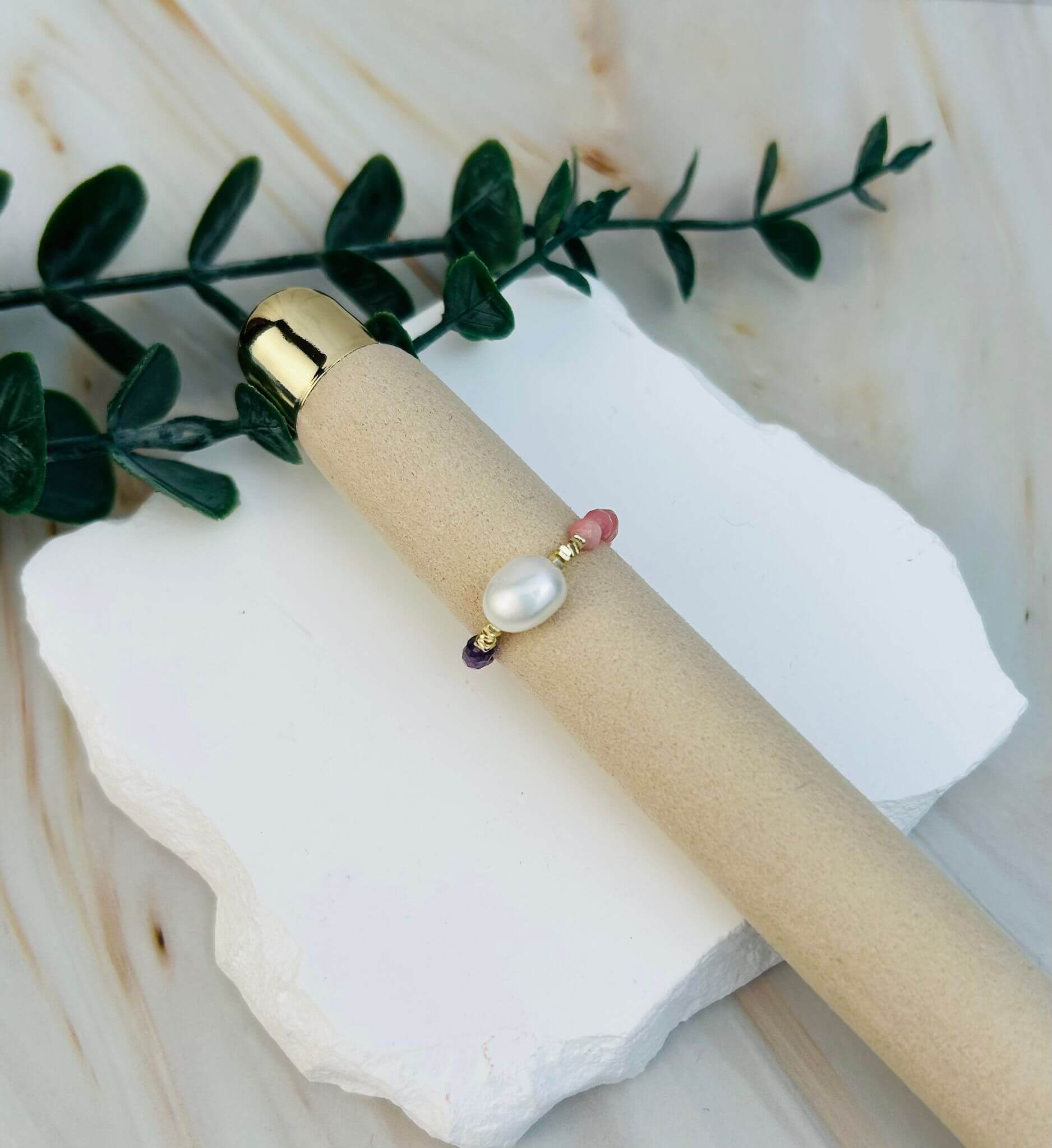 Große Perle mit Rosa & Lila Steinen | Ring – HAAR-ANKER